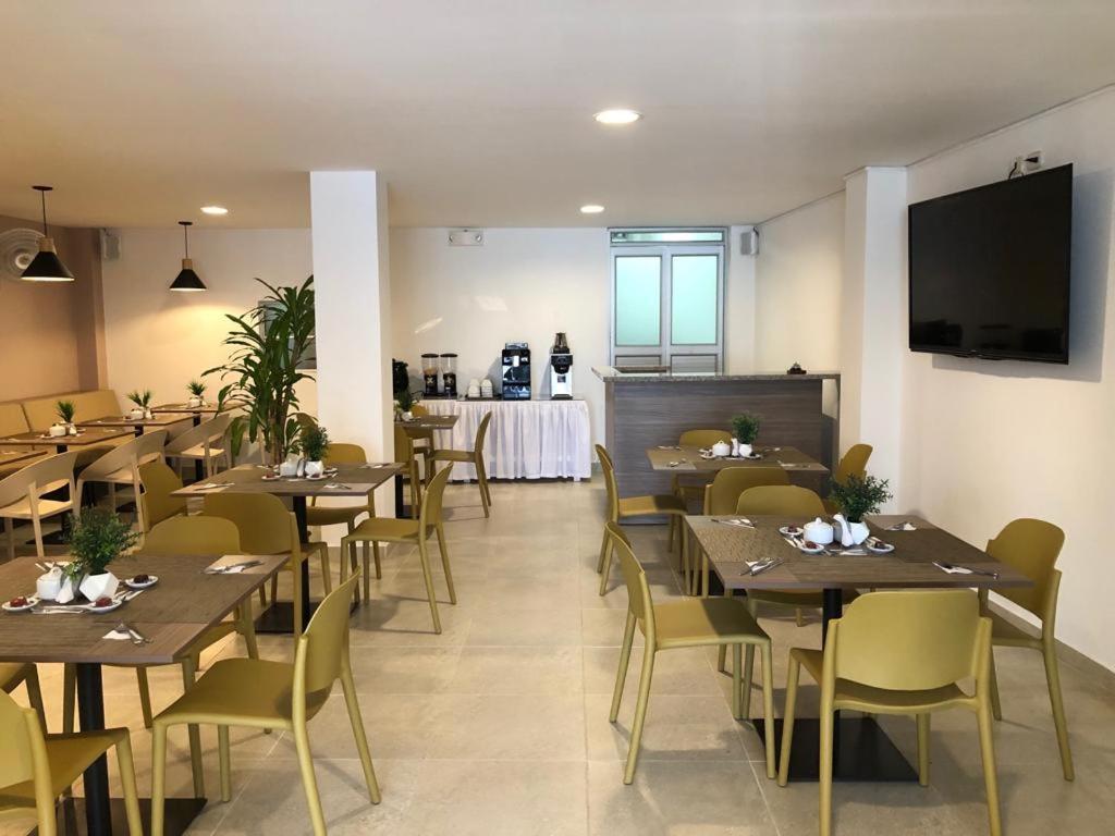Colon Plaza Hotel Tumaco Luaran gambar